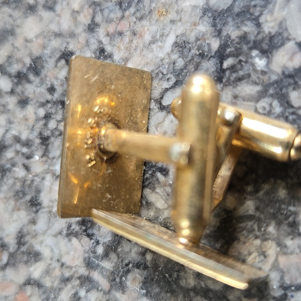 Gold Rectangular Cufflinks with Engraved Design - Picture 3 of 3